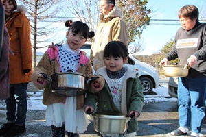 121223_volunteer_05.jpg