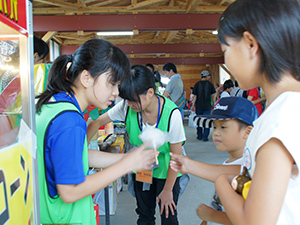 140810_volunteer_04.jpg