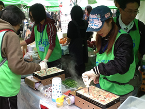 141031_volunteer_02.jpg